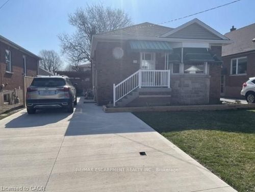 lower-255 East 34th Street, Hamilton, ON, L8V3W8 | Card Image