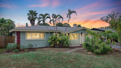 2807 45th St S, GULFPORT, FL, 33711-3739 | Card Image