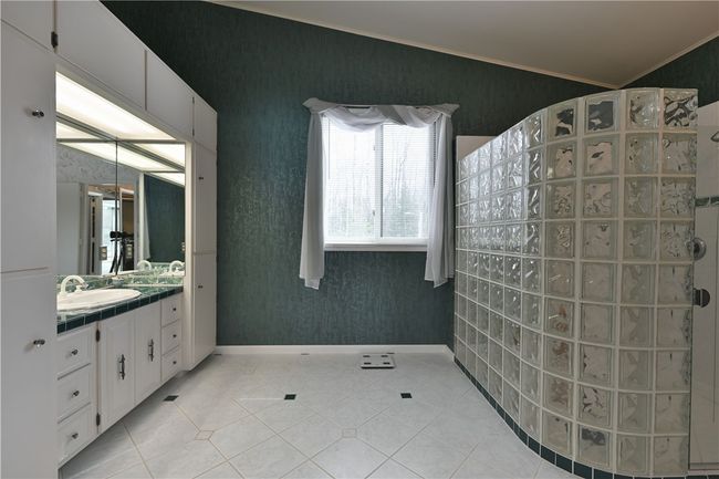 61114 State Highway 77, House other with 3 bedrooms, 4 bathrooms and null parking in Clam Lake WI | Image 16