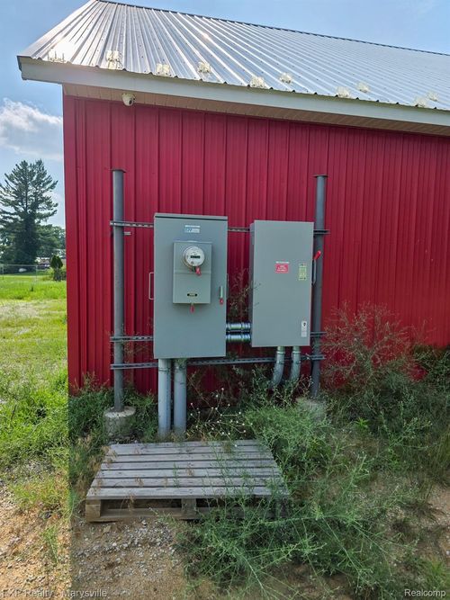 3473 Mertz Rd, Caro, MI, 48723-8921 | Card Image