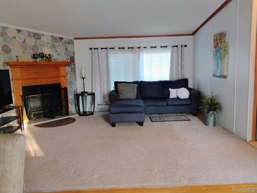 10414 N Park Ln, Casco, MI, 48064-4674 | Card Image