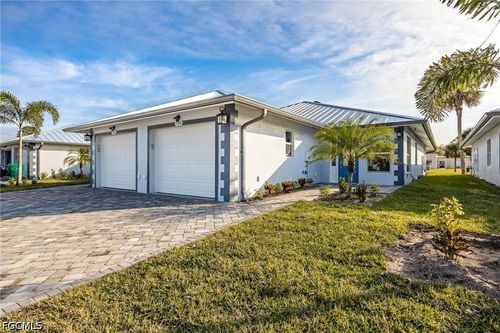 184 Village Cir, Labelle, FL, 33935-4947 | Card Image