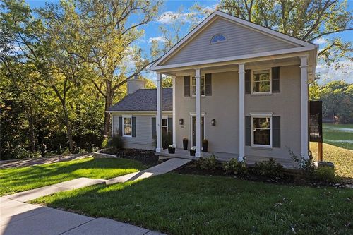 900 Wildbriar Dr, Liberty, MO, 64068-1244 | Card Image