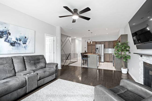 304 Bobolink Ridge, House other with 3 bedrooms, 3 bathrooms and 2 parking in Stittsville ON | Image 17