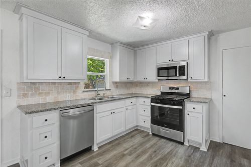 316 W 4th Ter, Springtown, TX, 76082-2578 | Card Image