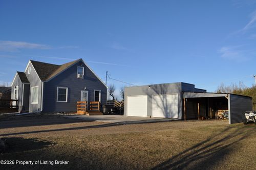 204 7th Ave W, Lemmon, SD, 57638-1017 | Card Image