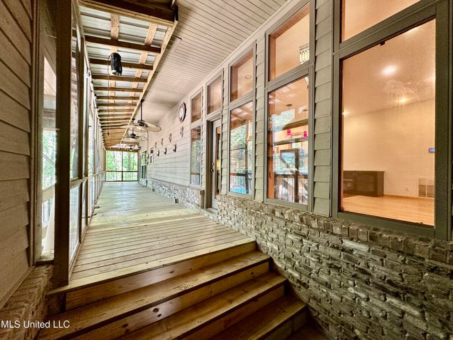porch2 | Image 52