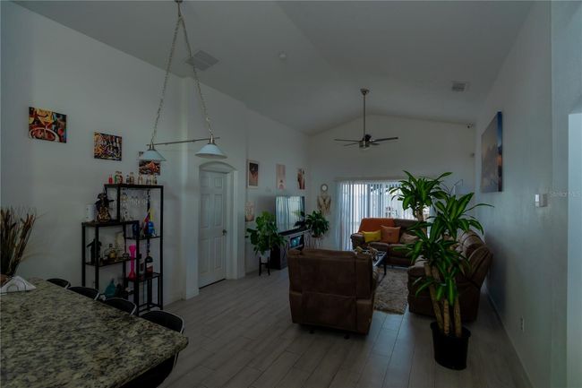 2822 Moultrie Creek Dr, House other with 3 bedrooms, 2 bathrooms and null parking in KISSIMMEE FL | Image 12