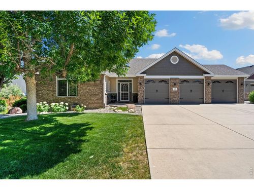 975 Norway Maple Dr, Loveland, CO, 80538-5643 | Card Image