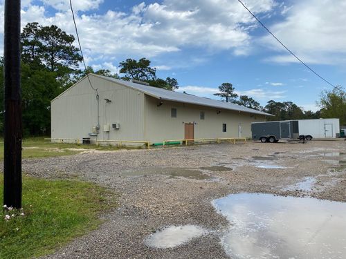 2715 S Main St, Vidor, TX, 77662-4287 | Card Image