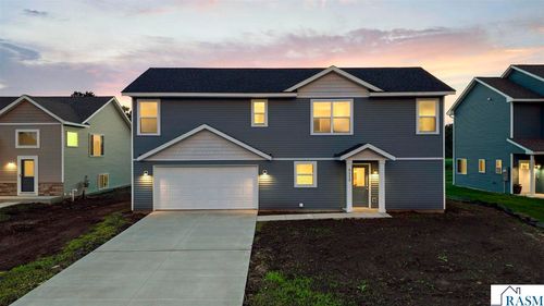 2021 Aster Ln, Mankato, MN, 56001-1204 | Card Image