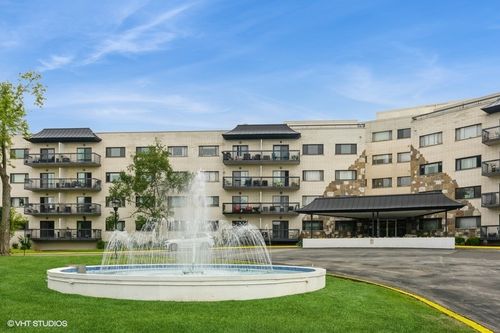 apt-104-6700 S Brainard Ave, Countryside, IL, 60525-2697 | Card Image