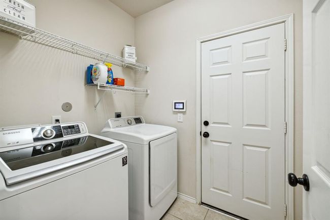 Large laundry room | Image 22