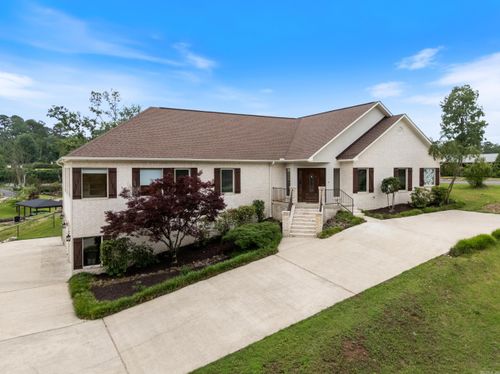 261 Peninsula Dr, Hot Springs, AR, 71901-8703 | Card Image