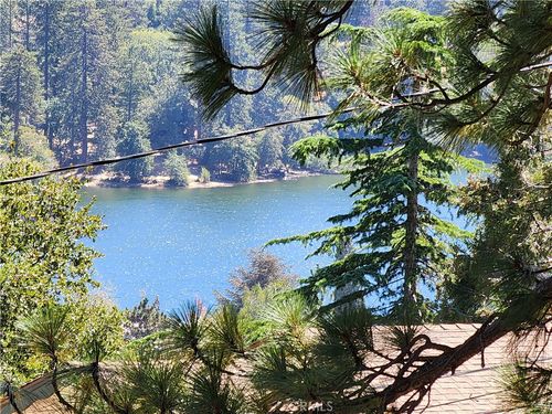 190 Zermat Dr, Crestline, CA, 92325-9391 | Card Image