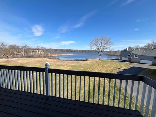 527 Mariner Dr, Bayport, MN, 55003-1703 | Card Image