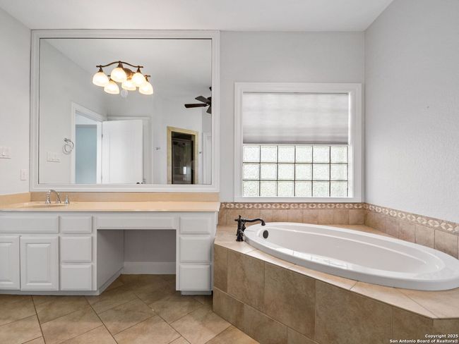 30031 Cibolo Trce, House other with 3 bedrooms, 3 bathrooms and null parking in Fair Oaks Ranch TX | Image 31
