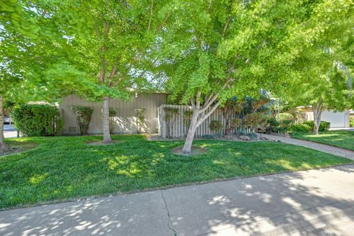 3203 Lillard Dr, Davis, CA, 95618-4908 | Card Image