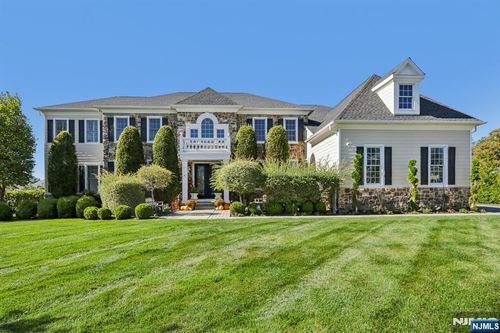 6 Northwood Dr, Franklin Lakes, NJ, 07417-2292 | Card Image