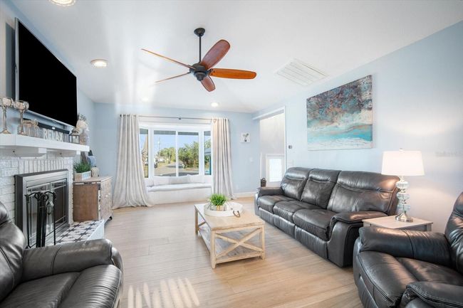 744 Spanish Main Dr, House other with 4 bedrooms, 3 bathrooms and null parking in APOLLO BEACH FL | Image 14