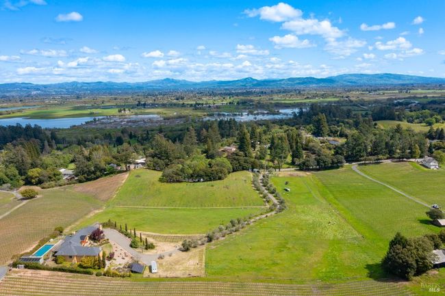 2614 Scotts Right Of Way, House other with 4 bedrooms, 4 bathrooms and 10 parking in Sebastopol CA | Image 57