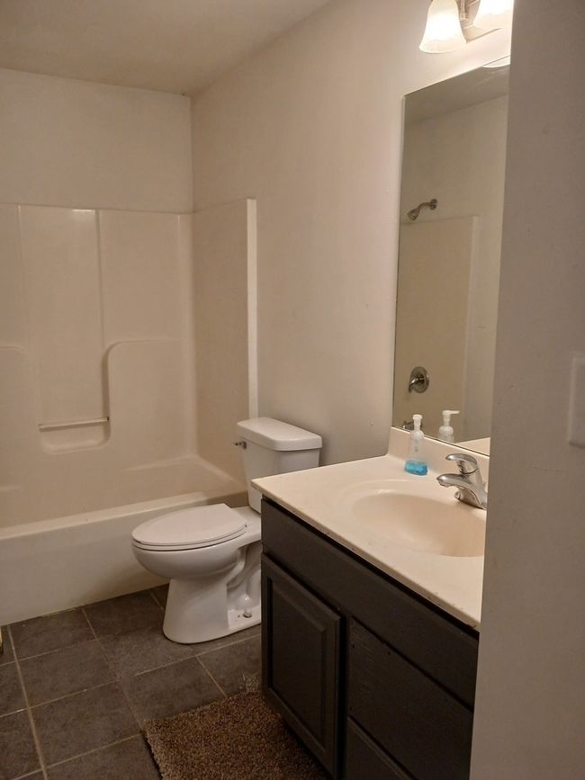 313 Manning Dr, Townhouse with 3 bedrooms, 3 bathrooms and 4 parking in DeKalb IL | Image 20