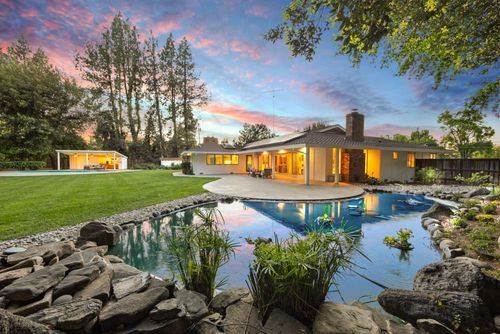 101 W Gibson Rd, Woodland, CA, 95695-4559 | Card Image