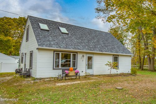 2 Walnut St, Great Barrington, MA, 01230-1155 | Card Image