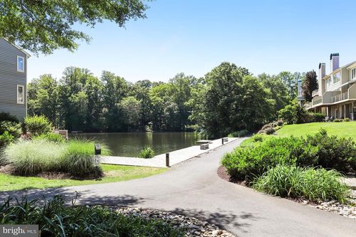 1953 Lakeport Way, RESTON, VA, 20191-5404 | Card Image