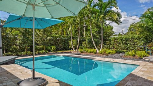 1637 Ne 16th Ave, Fort Lauderdale, FL, 33305-3304 | Card Image