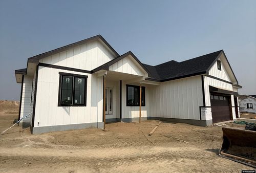2704 Berkshire Way, Casper, WY, 82609-3896 | Card Image