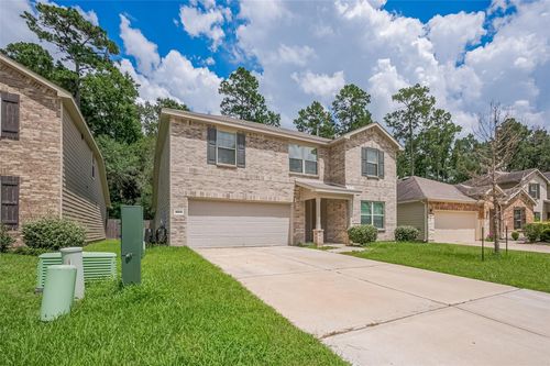 2011 Lost Timbers Dr, Conroe, TX, 77304-3221 | Card Image