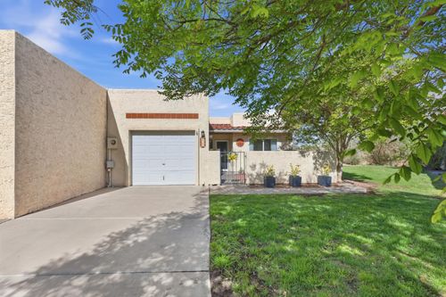 616 Eastlake Dr Se, Rio Rancho, NM, 87124-2166 | Card Image