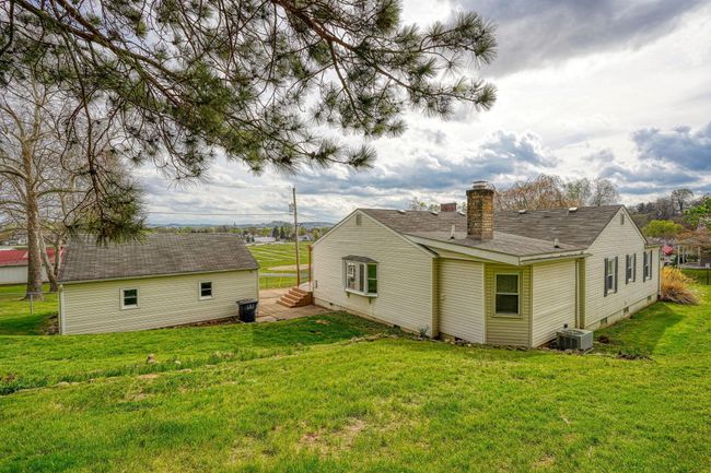 1200 N Broad St, House other with 3 bedrooms, 2 bathrooms and null parking in Lancaster OH | Image 39