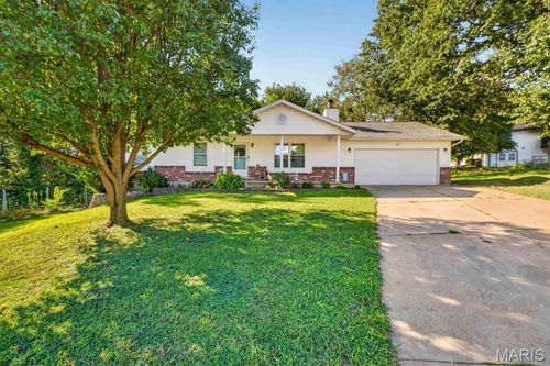 14 Arlington Oaks Dr, Cedar Hill, MO, 63016-2244 | Card Image