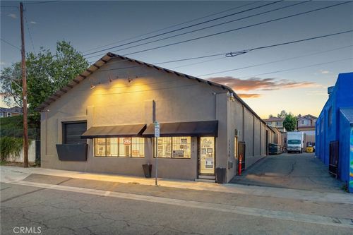 2879 Main, Riverside, CA, 92501 | Card Image