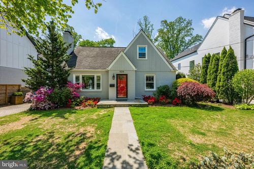 9214 Shelton St, BETHESDA, MD, 20817-2410 | Card Image