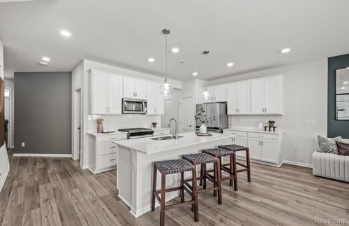 4147 Nottingham Cir, Clarkston, MI, 48346-1763 | Card Image