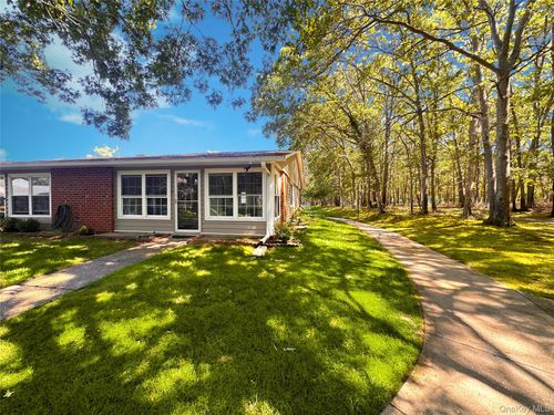 unit-f-231 Blackpool Ct, Ridge, NY, 11961-1348 | Card Image