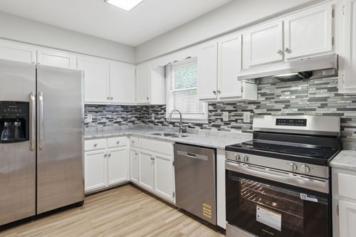 413 Westfield Dr, Nashville, TN, 37221-1400 | Card Image