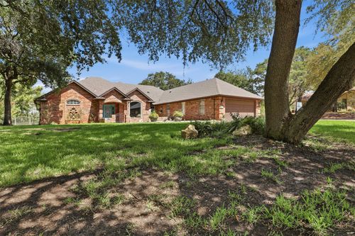 5004 Mohawk Ct, Granbury, TX, 76049-5323 | Card Image