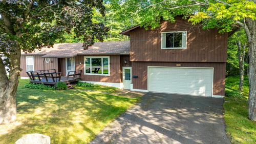 46396 Maple St Street, Dodgeville, MI, 49921 | Card Image