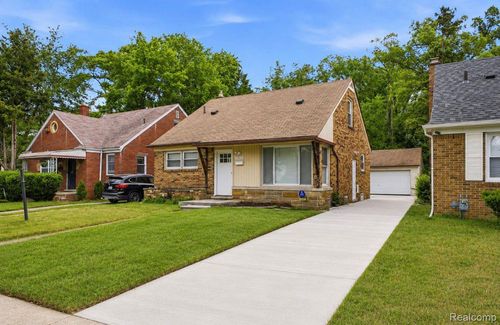 18492 Warwick St, Detroit, MI, 48219-2819 | Card Image