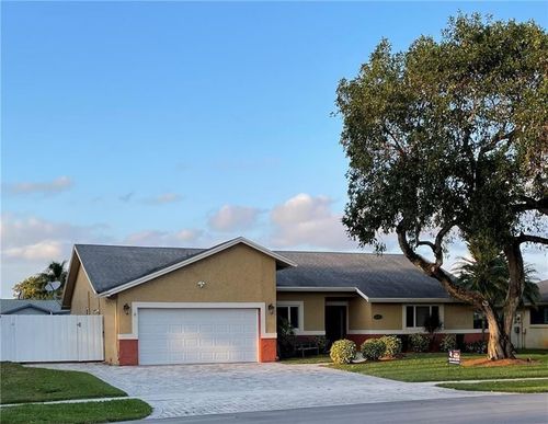 8581 Sw 27th Pl, Davie, FL, 33328-1650 | Card Image