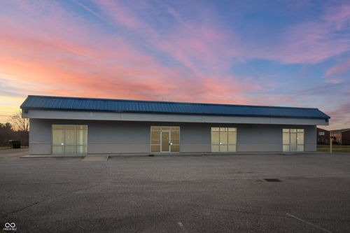 400 E Mahalasville Dr, Martinsville, IN, 46151-8361 | Card Image