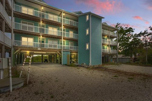 202-7041 Depot St, Cedar Key, FL, 32625-5165 | Card Image