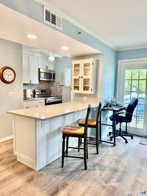 1714 Old Pond Ln, Norwich, CT, 06360-7060 | Card Image
