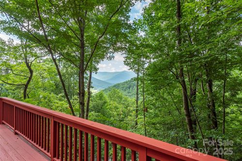 7 Winding Poplar Rd, Black Mountain, NC, 28711-7713 | Card Image