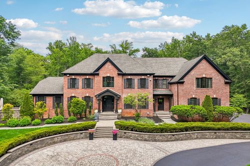5 Northwind Ct, Monroe Township, NJ, 08831-2369 | Card Image