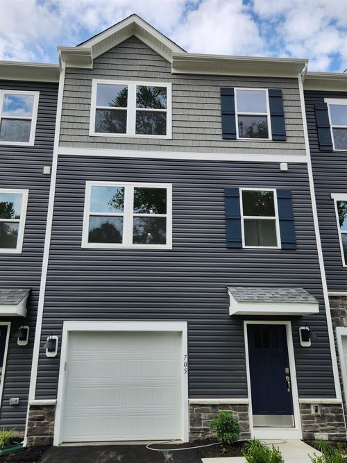 724 Hartman St, Morgantown, WV, 26501 | Card Image